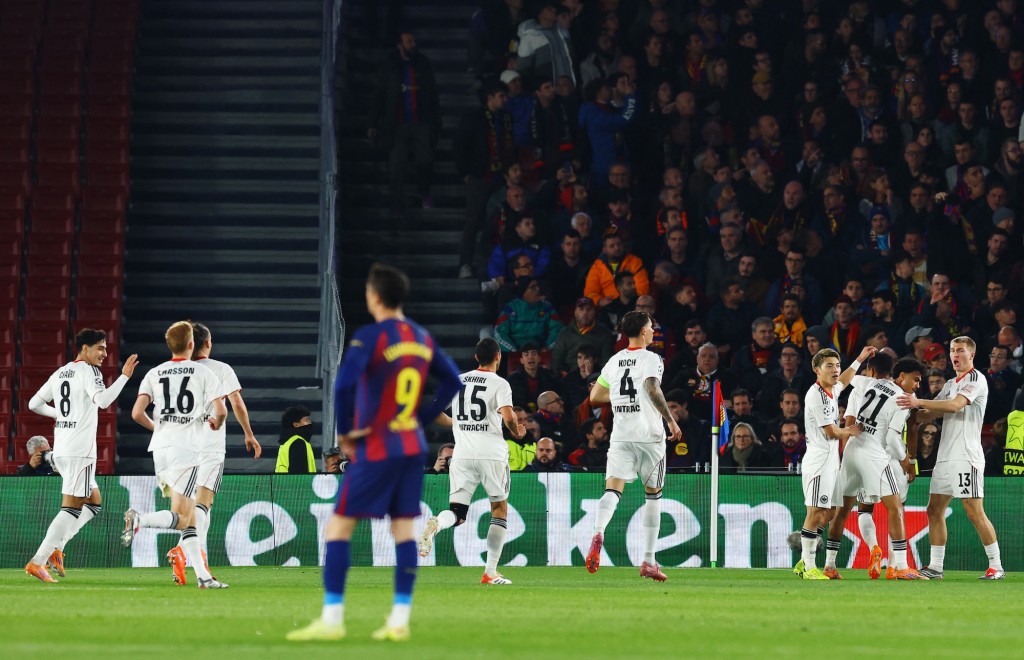 法兰克福于21分钟先开纪录。路透社