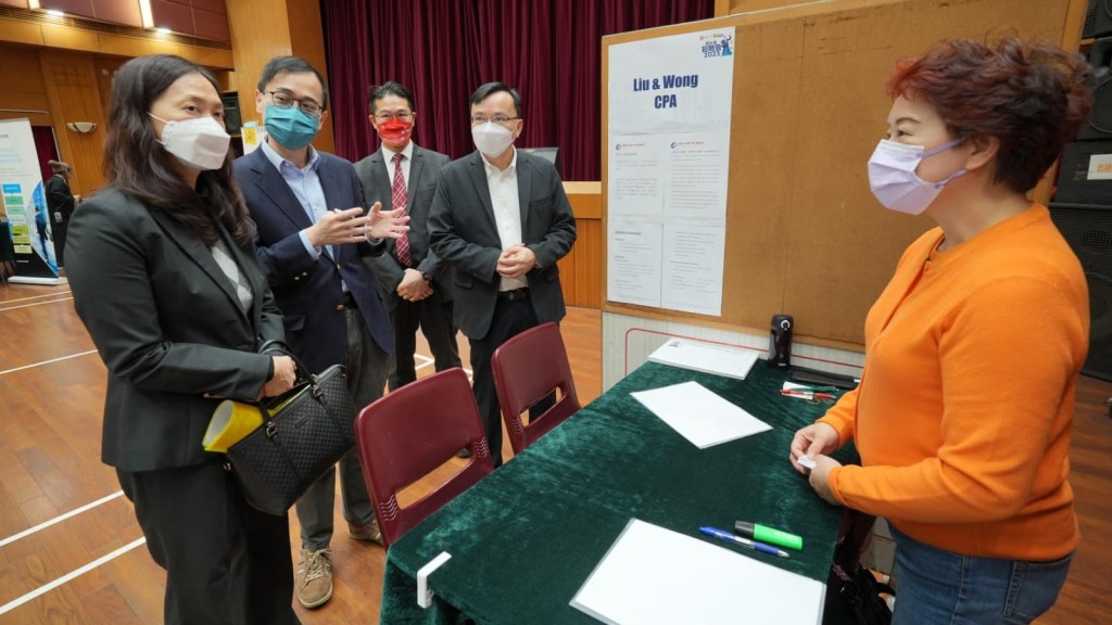 會計業招聘會提供約200空缺。黃俊碩FB