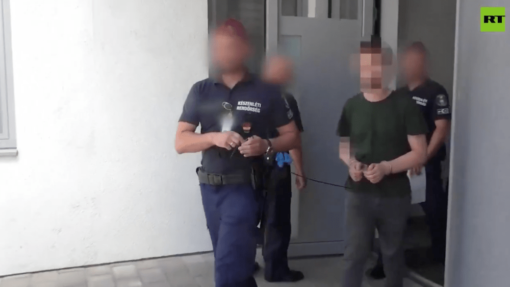 涉案30歲男子因涉嫌「非法持有與使用人類屍體」等重罪被捕。X@MOSCOW_EN 涉案30歲男子因涉嫌「非法持有與使用人類屍體」等重罪被捕。X@MOSCOW_EN