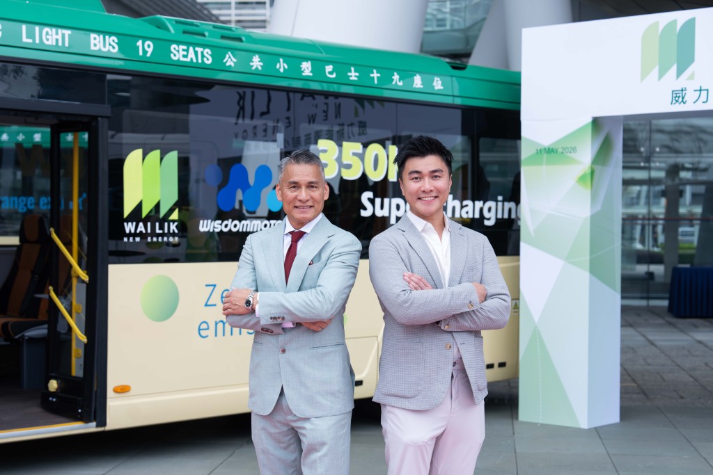 威力新能源創辦人吳志威明言,這部車一定要根據我們香港營運者的習慣來設計;總經理吳卓聲則坦言,最大技術難關在於電池布局與車身重量的反覆博弈。 威力新能源創辦人吳志威明言,這部車一定要根據我們香港營運者的習慣來設計;總經理吳卓聲則坦言,最大技術難關在於電池布局與車身重量的反覆博弈。