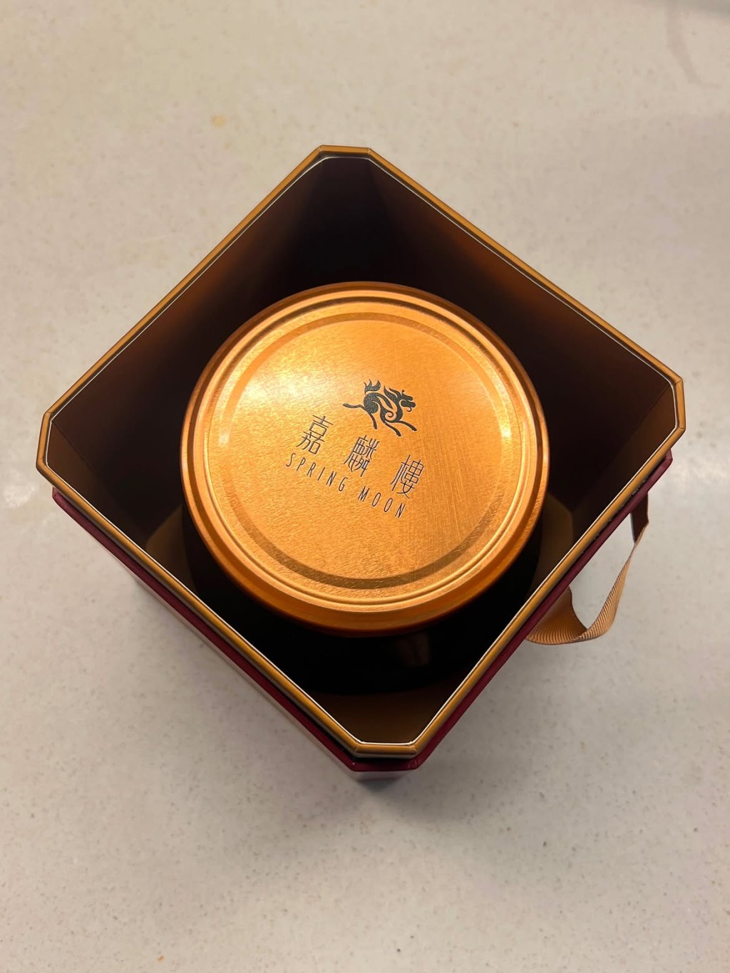 鍾培生夫婦好大手筆。 鍾培生夫婦好大手筆。