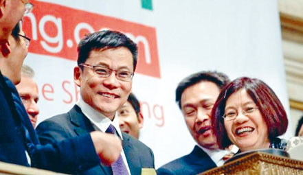 ■李国庆（左）、俞渝（右）夫妇近日再次上演争权大战。