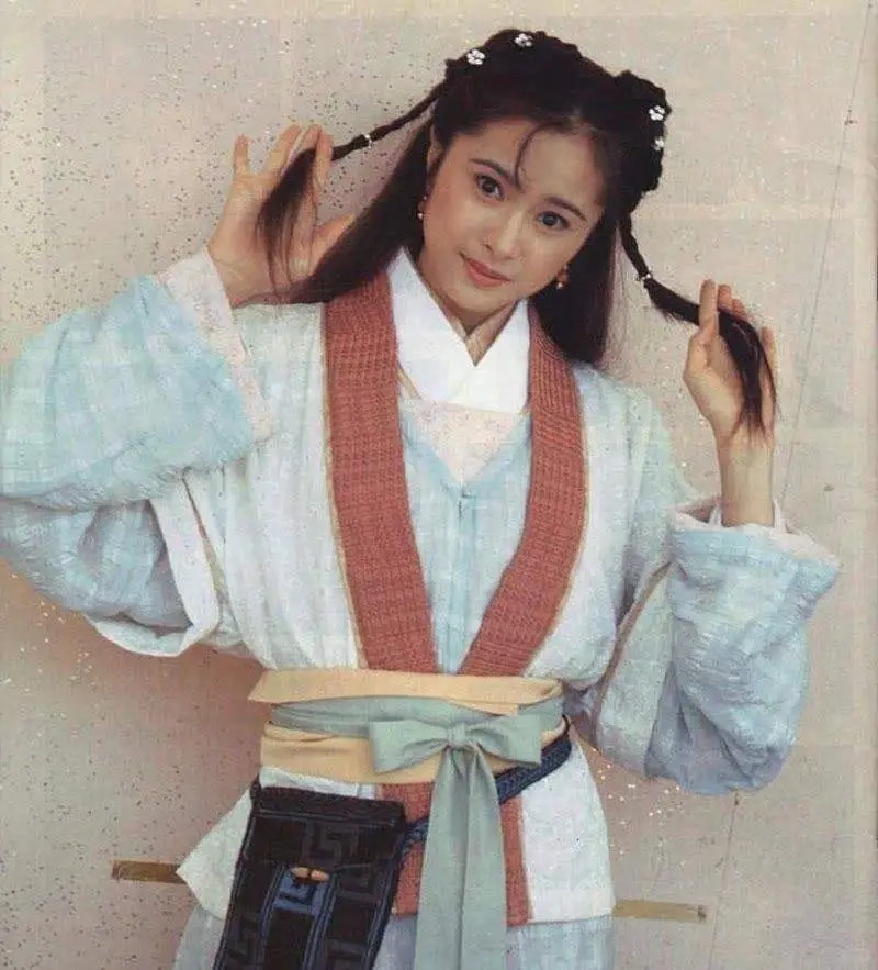何美鈿極可愛。