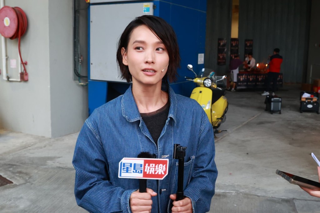 談善言賽前挫敗感萌生,靠睇漫畫定驚。 談善言賽前挫敗感萌生,靠睇漫畫定驚。