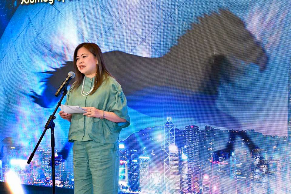 羅淑佩連續兩晚在尖沙咀出席康文署年度大型文化節目啟動活動。FB Rosanna Law圖片