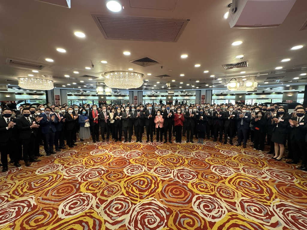 警察队员佐级协会举办新春圑拜，多名局长及警队高层出席。