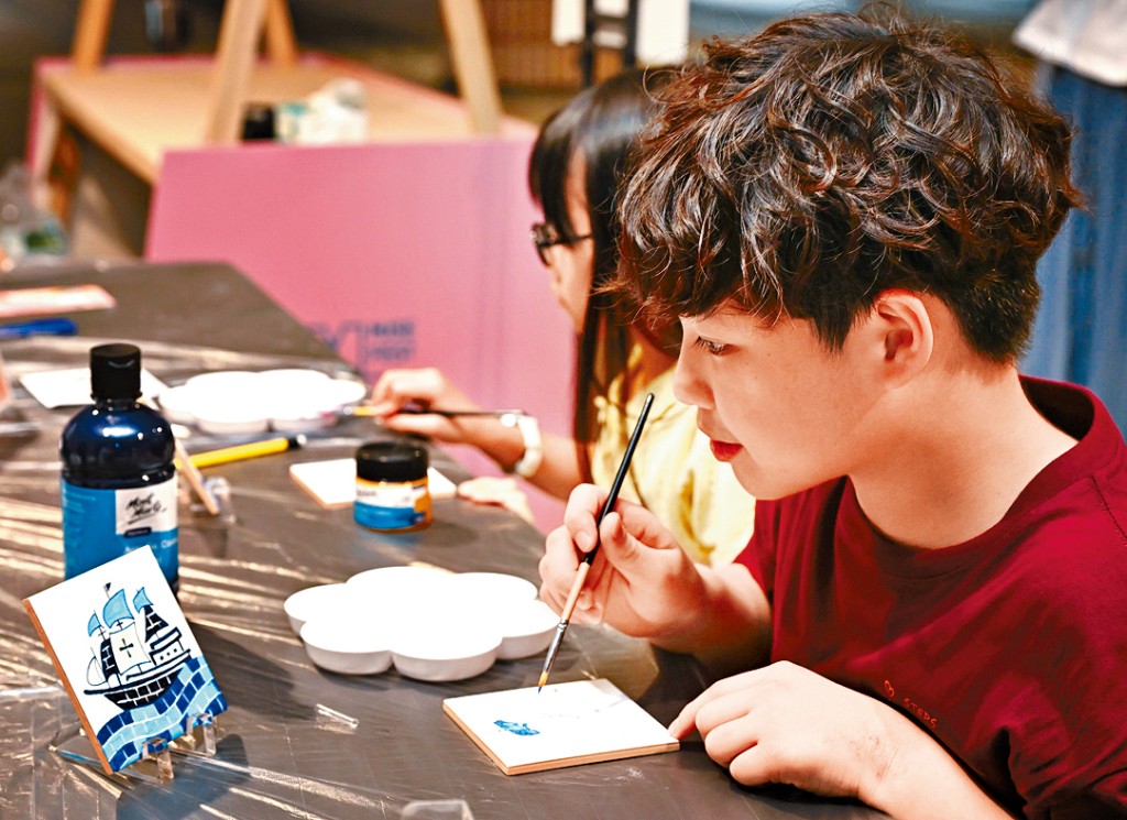 彩繪磁磚座枱裝飾工作坊