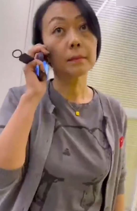 北京尼歐克斯科技人力女高管，情緒失控炒人影片在內地網絡熱傳。影片截圖
