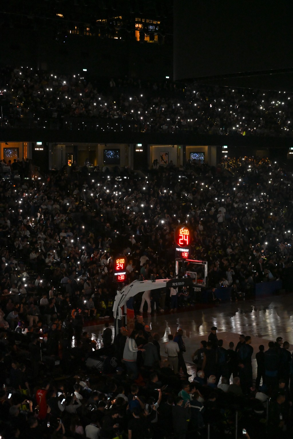 NBA中國賽火箭vs獨行俠G1。魏國謙攝
