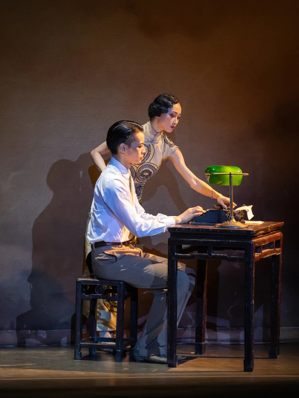 艺术三月2024｜第52届香港艺术节：上海芭蕾舞团《花样年华》