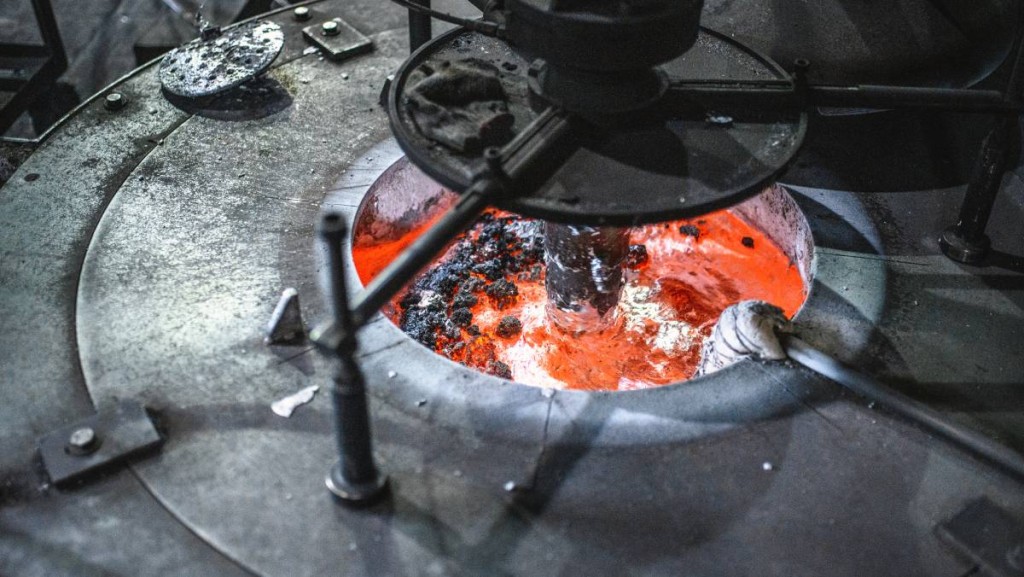 中東兩大鋁廠齊受襲 鋁供應鏈再受衝擊 或刺激鋁價攀升