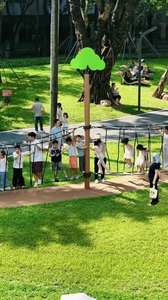 深圳最老牌兒童公園改造兩年今重開,設七大主題分區。 深圳兒童公園官方抖音帳號 深圳最老牌兒童公園改造兩年今重開,設七大主題分區。 深圳兒童公園官方抖音帳號