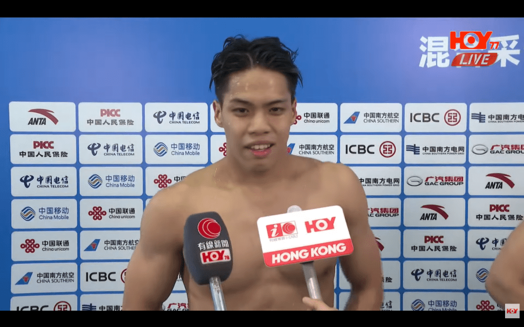 麦世霆200米蛙泳摘铜直言是生涯的一个里程碑。直播截图 麦世霆200米蛙泳摘铜直言是生涯的一个里程碑。直播截图