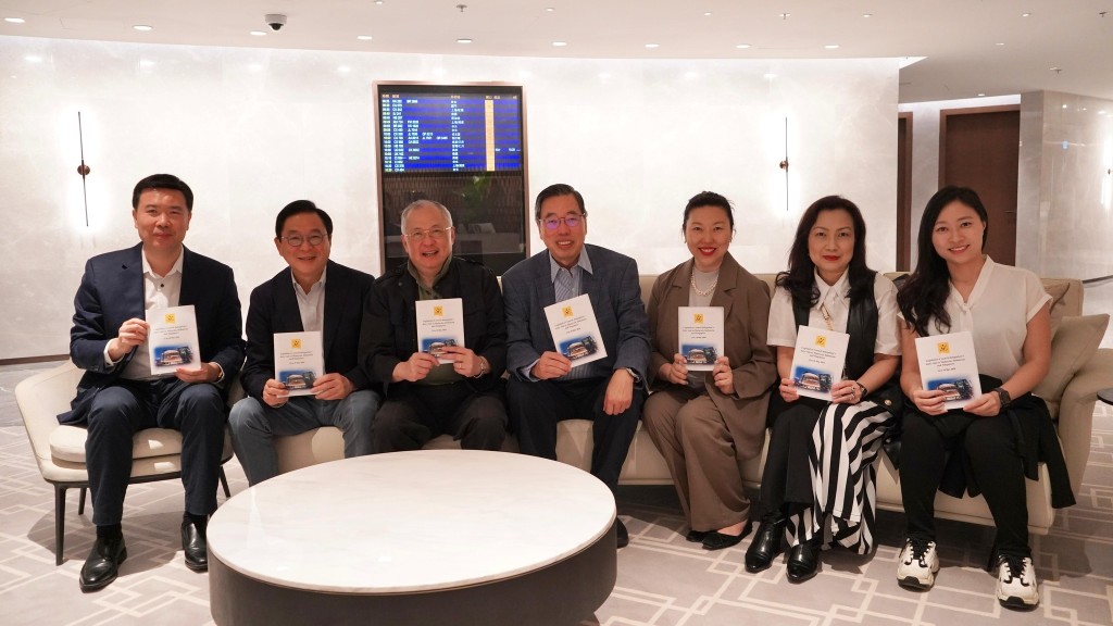 梁君彥率立法會議會聯絡小組考察團 出訪東盟三國