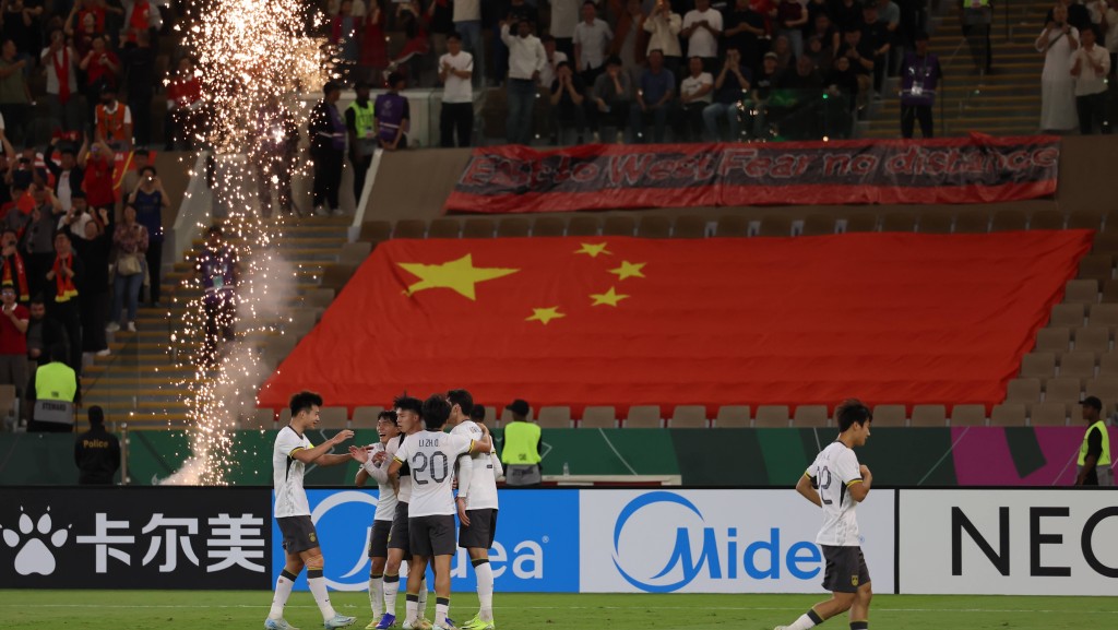 U23亞州盃今晚11時中國對決日本，兩國關係緊張背景下，球場內外情緒堆積增添話題。 新華社