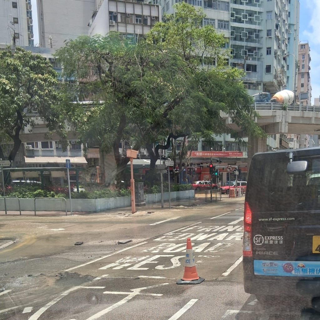 fb馬路的事 (即時交通資訊台)圖片 fb馬路的事 (即時交通資訊台)圖片