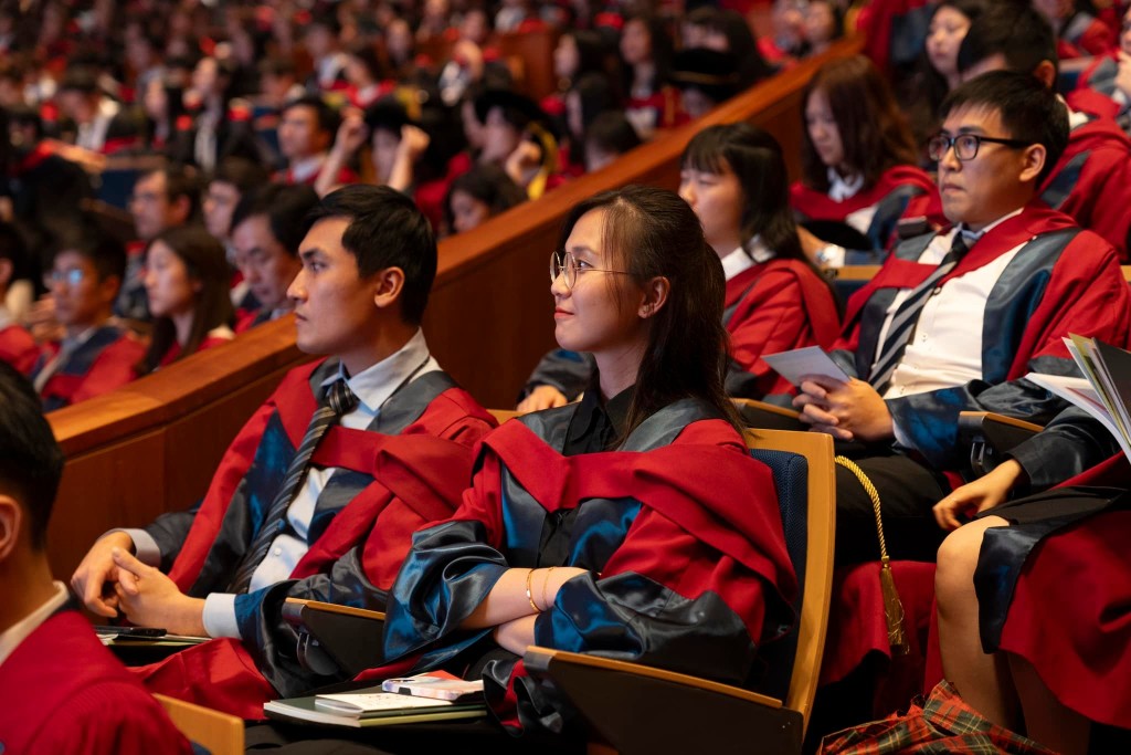 港大医学院今午举行学位颁授典礼。港大医学院facebook