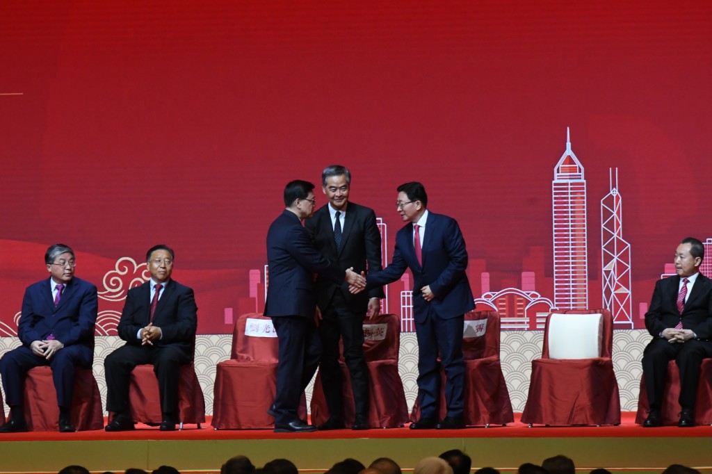 中央政府駐港聯絡辦「2026年新春團拜」今日在會展舉行。 中央政府駐港聯絡辦「2026年新春團拜」今日在會展舉行。