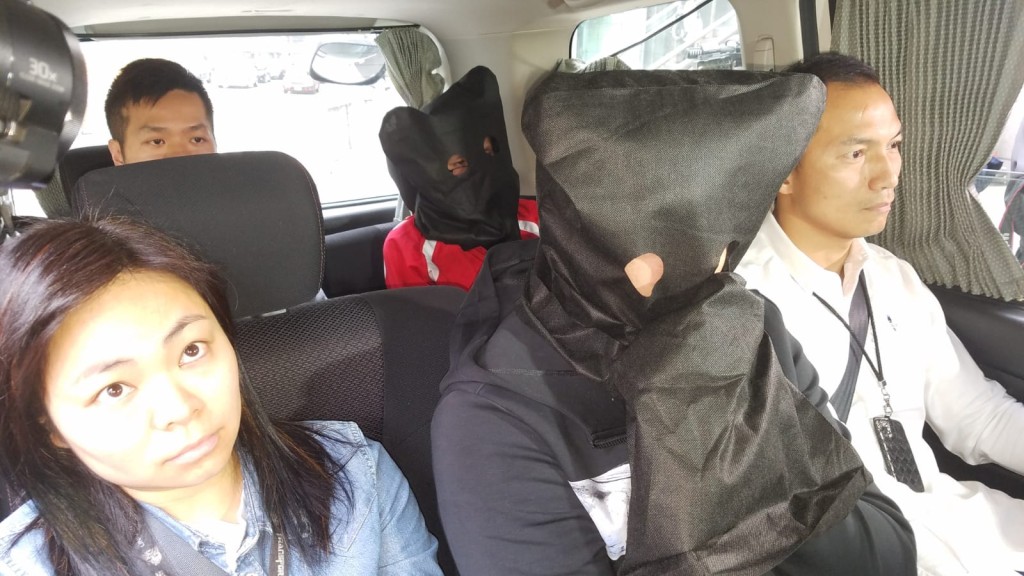 疑犯被押返警署扣查。