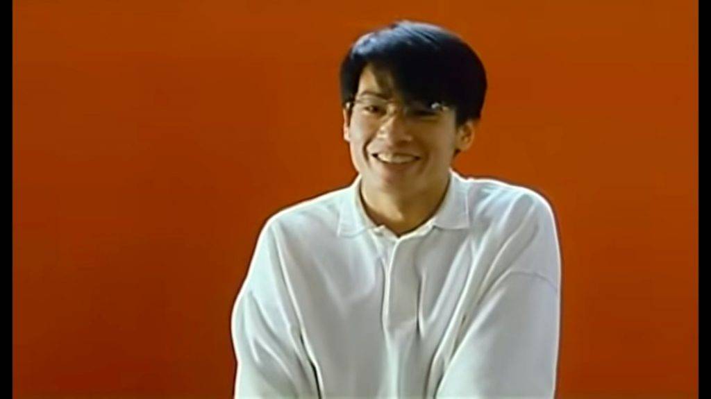 陳豪未入行前模特兒，1994年拍完電影《晚九朝五》後加入娛樂圈。