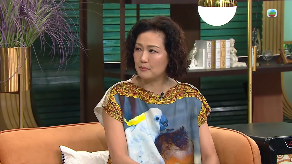 近日，羅敏莊現身TVB節目《流行都市》接受安德尊及宋芝齡訪問。