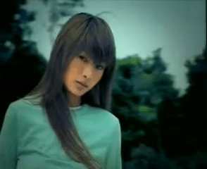 赵颂茹当年凭一曲《大孩子》成功打入学生市场。