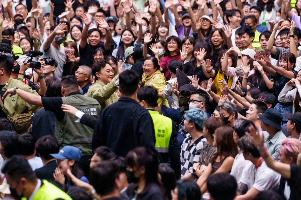 「陳奕迅《FEAR and DREAMS: NOW is the only reality》」紀錄片,今天(5/8)在澳門銀河綜藝館首映。 「陳奕迅《FEAR and DREAMS: NOW is the only reality》」紀錄片,今天(5/8)在澳門銀河綜藝館首映。