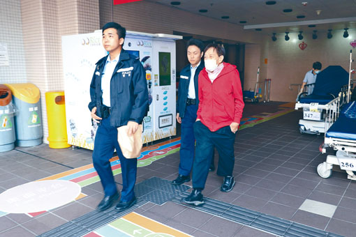 李宏邦醫生昨獲保釋候查。