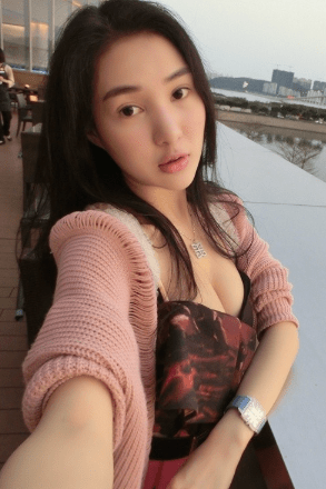 郭美美以炫富而被人認識。微博@郭美美Baby