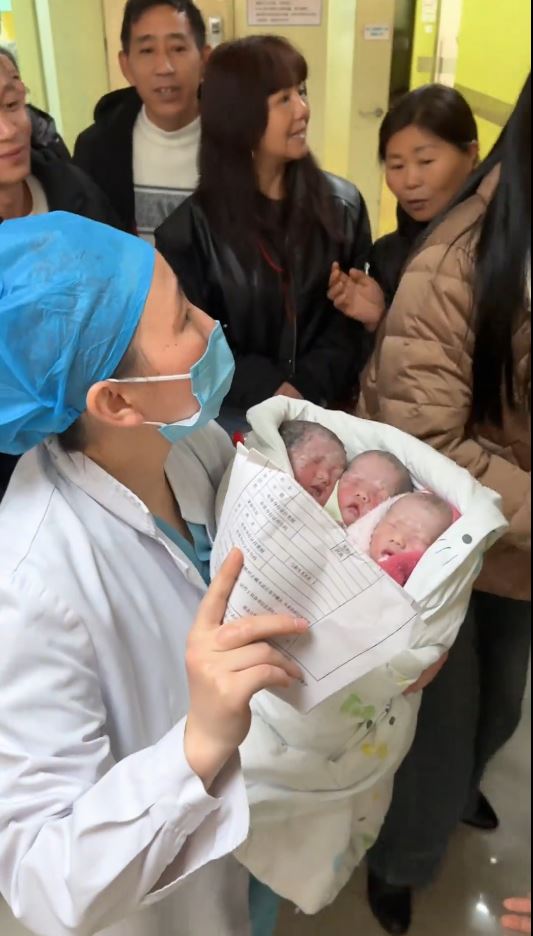 孟陽26日順利誕下三名女兒。抖音