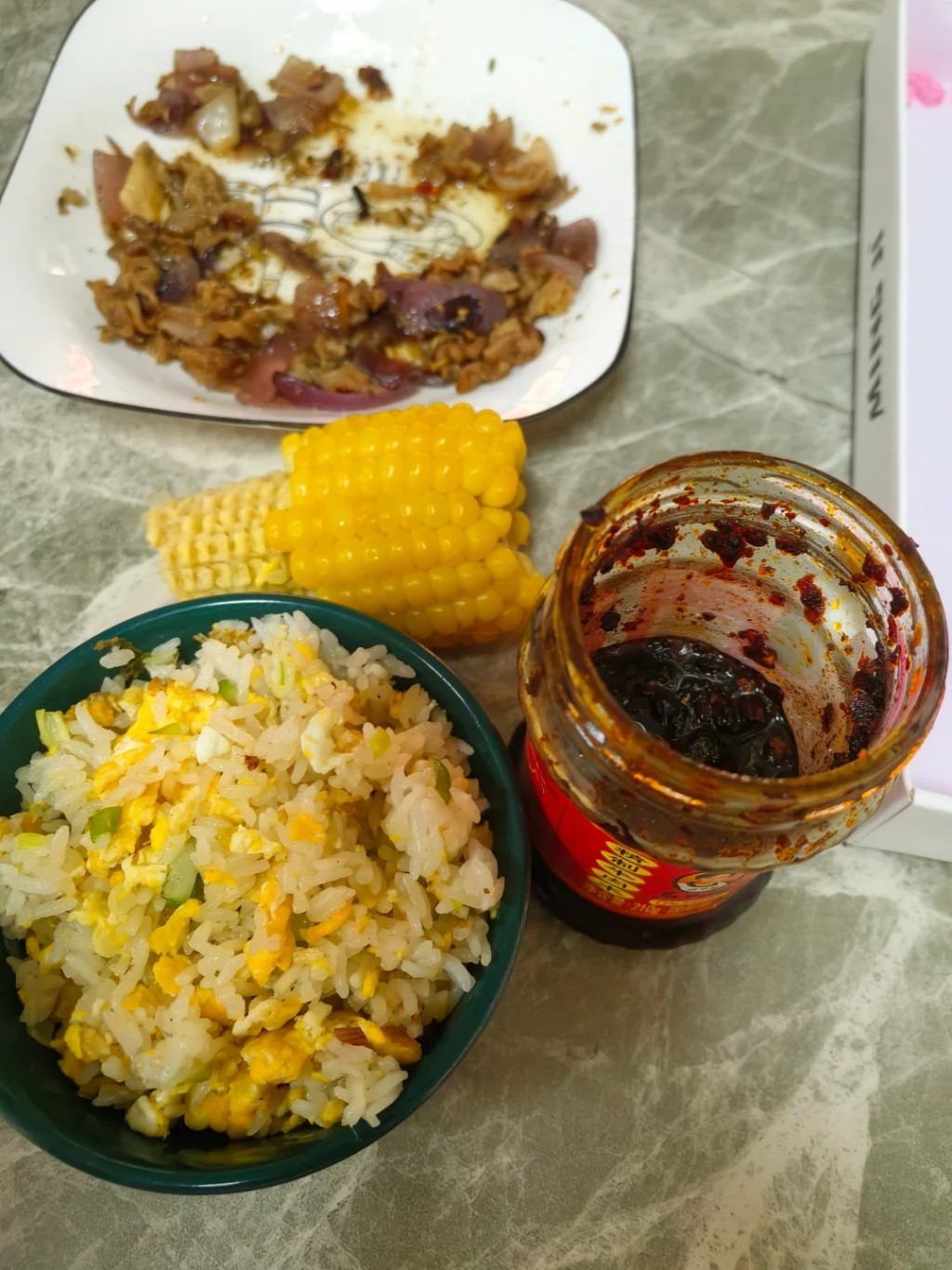 「老乾媽」被稱為「國民辣椒醬」甚受全球華人歡迎。小紅書