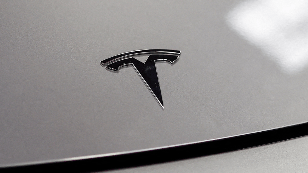 Tesla汽車最遲下周將搭載Grok聊天機械人