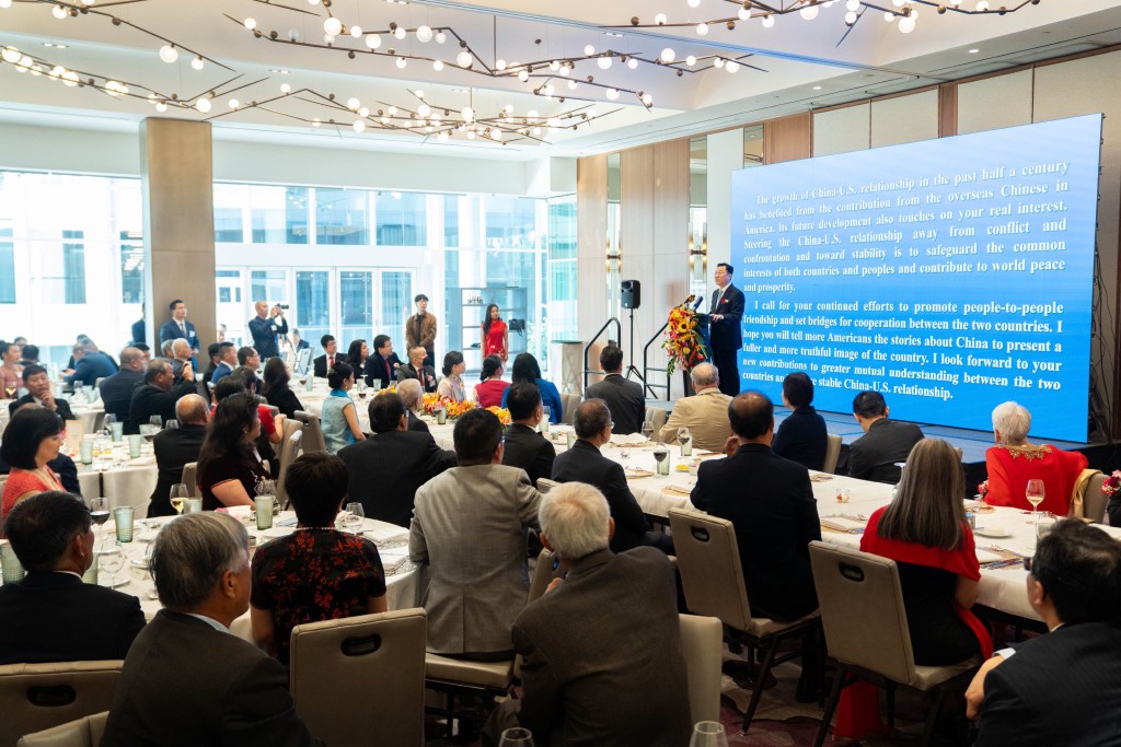 謝鋒出席華盛頓僑界為其履新舉辦的歡迎活動發表講話。