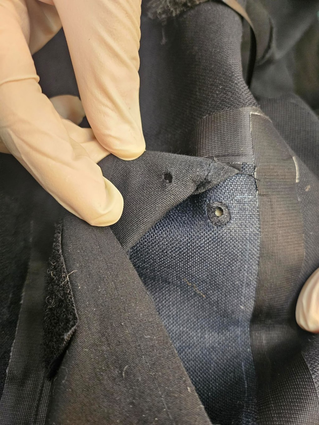 服飾經過改裝。 服飾經過改裝。