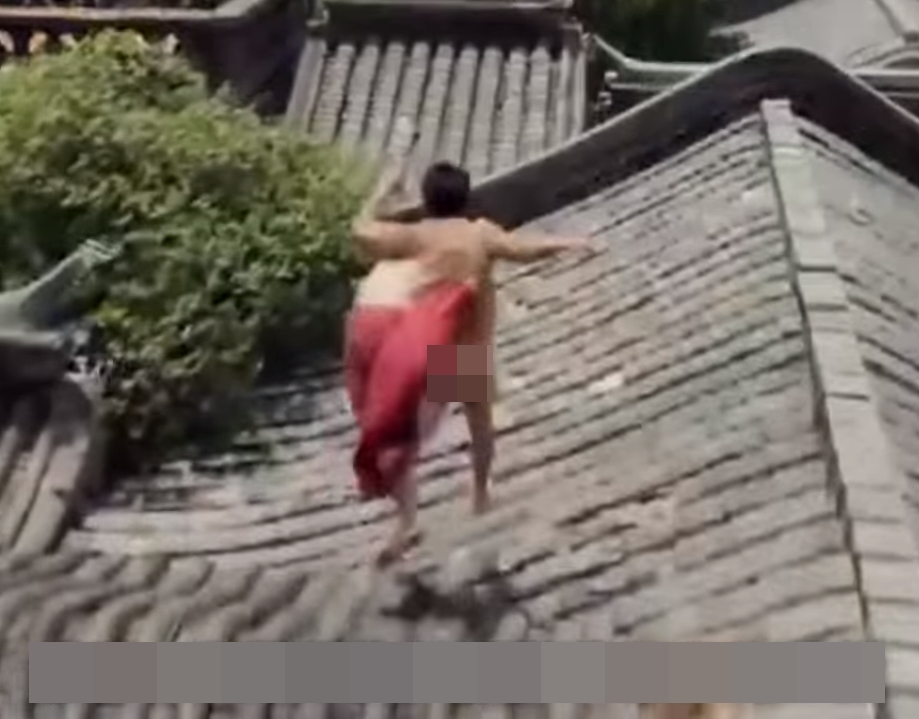 彭于晏指,後來聽導演解釋才知道要全裸拍攝。網圖