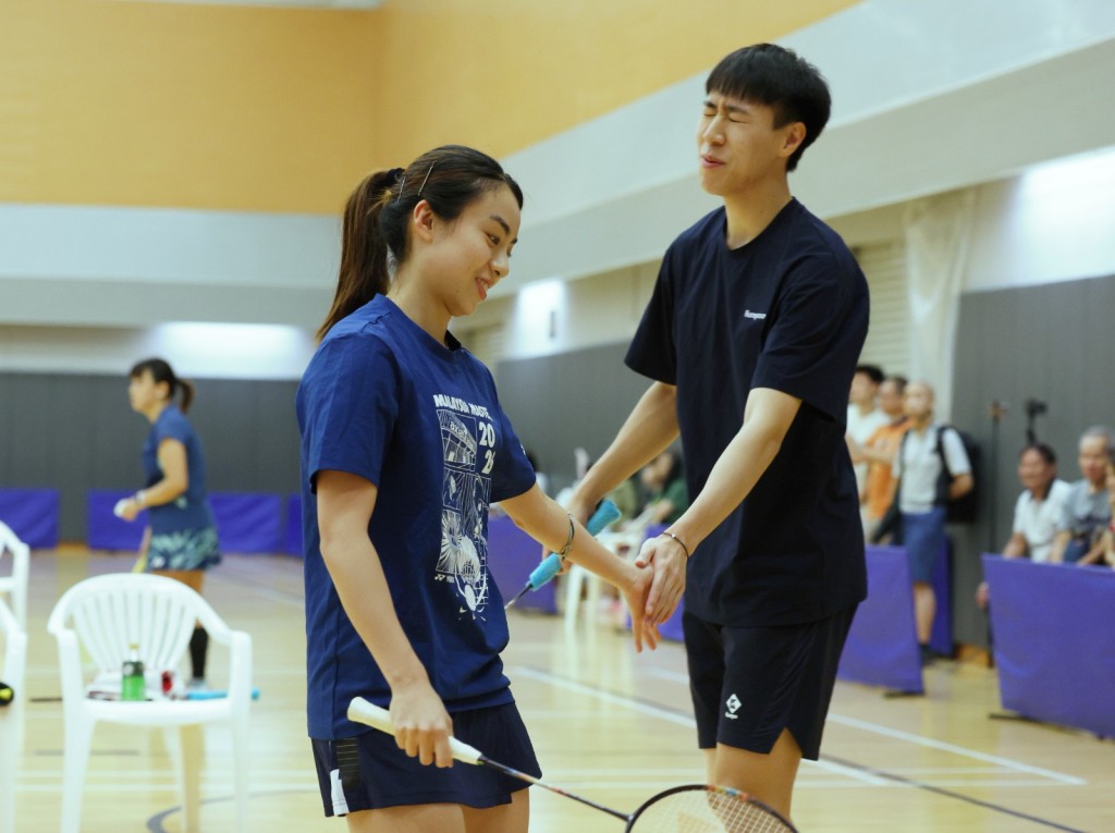 人氣混雙陳延澤及吳芷柔順利過關。徐嘉華攝