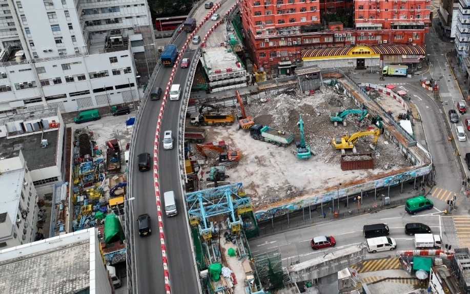 第二阶段的拆卸工程及重置的加士居道天桥（东段）。林世雄网志图片