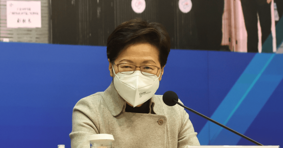 林鄭月娥指本港已錯過黃金時間為長者打針。