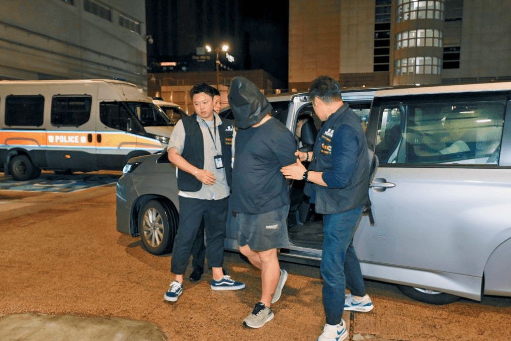 疑犯被遣返香港，之後再由香港警察拘捕。資料圖片