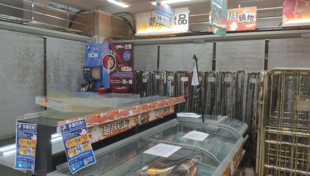 5月尾的時候，已有網民拍攝到店內的貨架清空。（網上圖片）