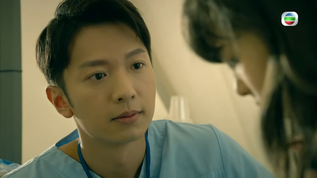 高鈞賢回港拍邵氏的《飛虎3壯志英雄》，演無國界醫生。