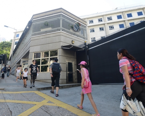 3月2日至15日身處美國領事館人士要強制檢測。資料圖片