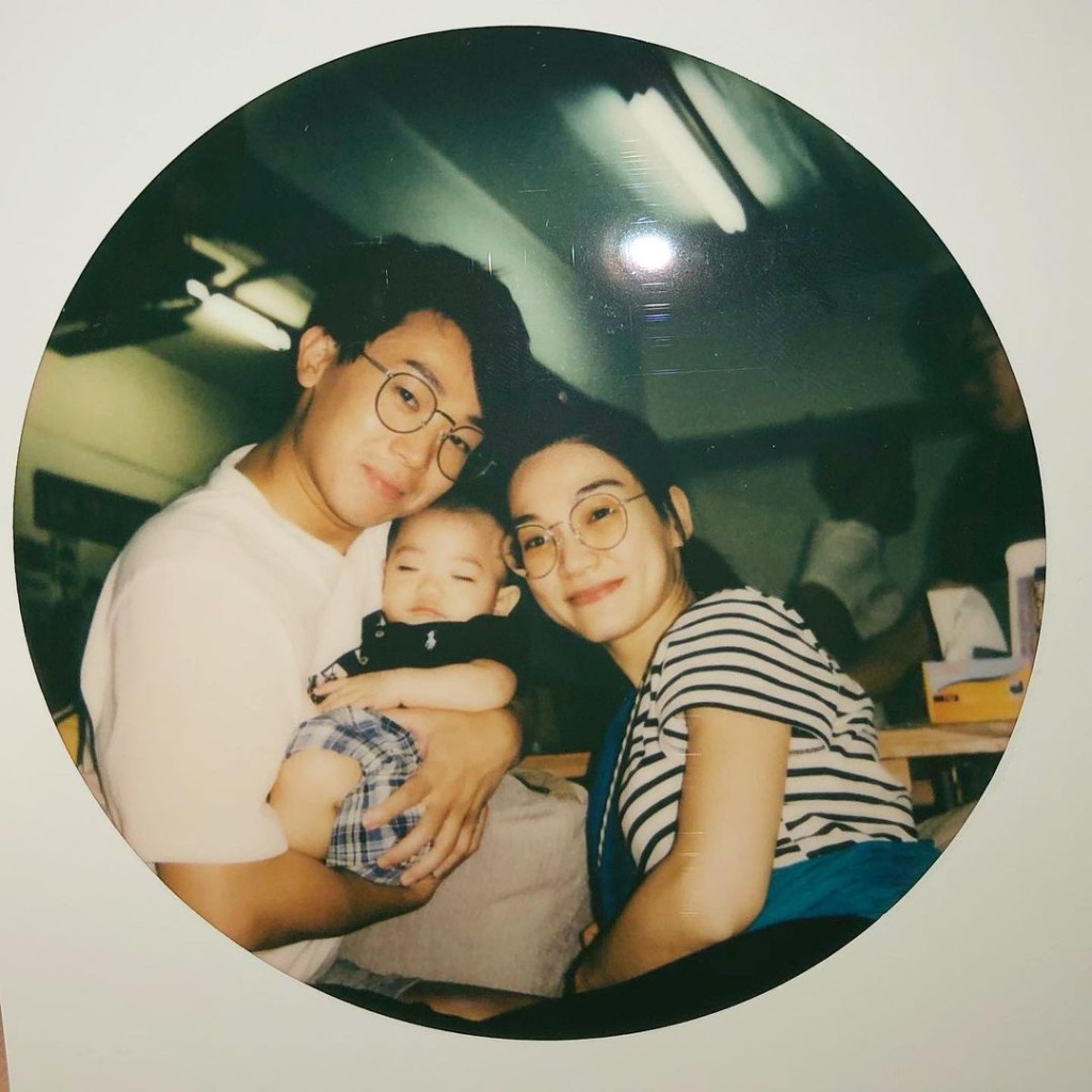 好溫馨嘅合照，冧爆對老婆講：「I love you」。