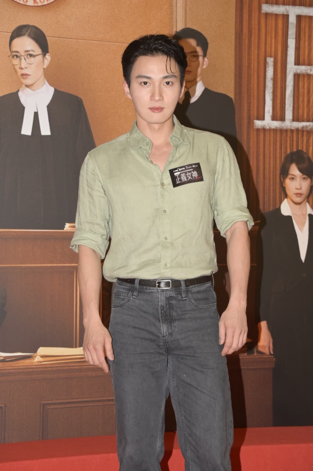 周嘉洛被網民讚有劉德華影子︰「唔行靚仔路線。」