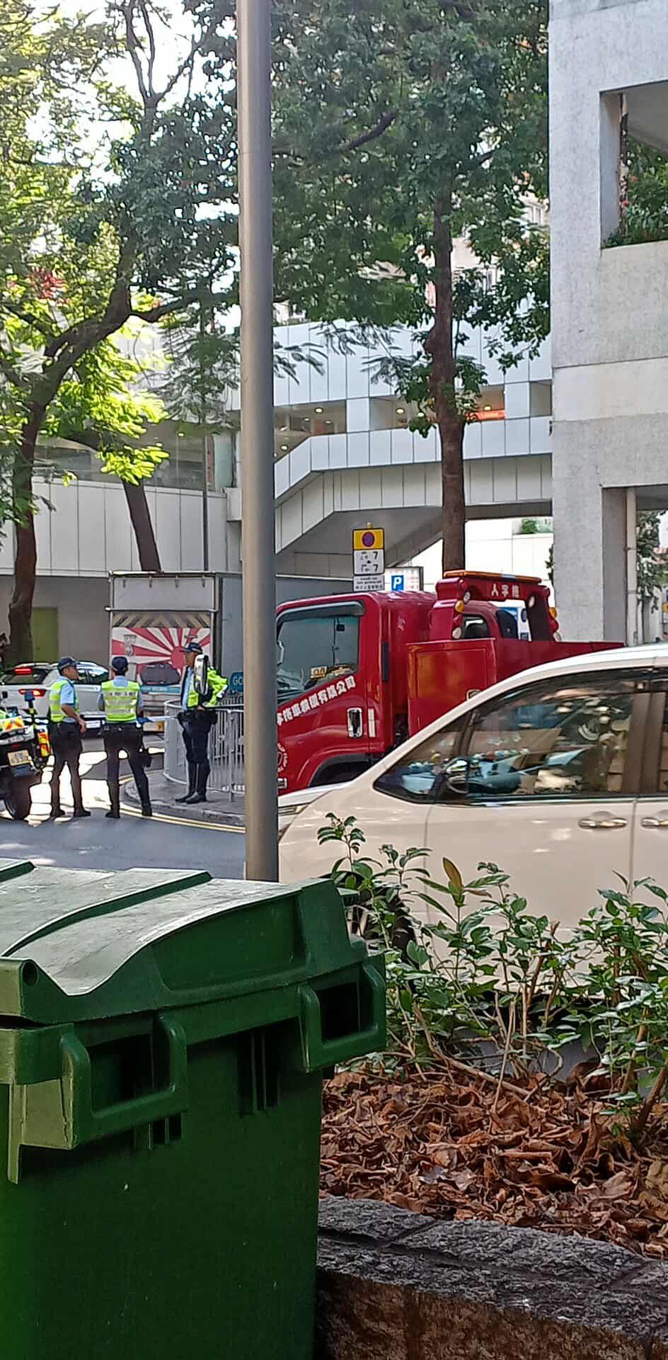 大埔一名單車漢遭貨車撞倒並捲入車底,送院搶救後不治。網上圖片 大埔一名單車漢遭貨車撞倒並捲入車底,送院搶救後不治。網上圖片