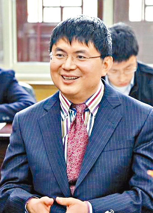 「中國最神秘富豪」肖建華,因非法吸收公眾存款等四罪判監十三年。