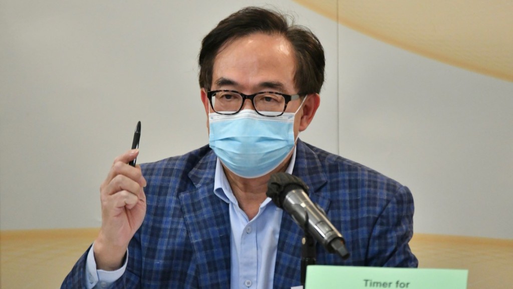 盧偉國促請特區政府盡一切力量防治疫症。資料圖片