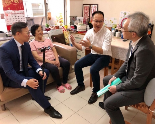 蘇偉文與居民會面。