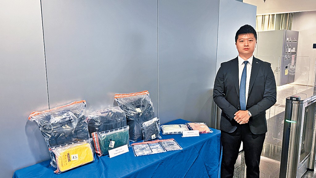 毒品調查科高級督察鄧駿穎講述案情。