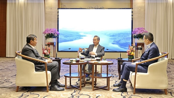 中柬泰三國外長在雲南安寧茶敘。  外交部